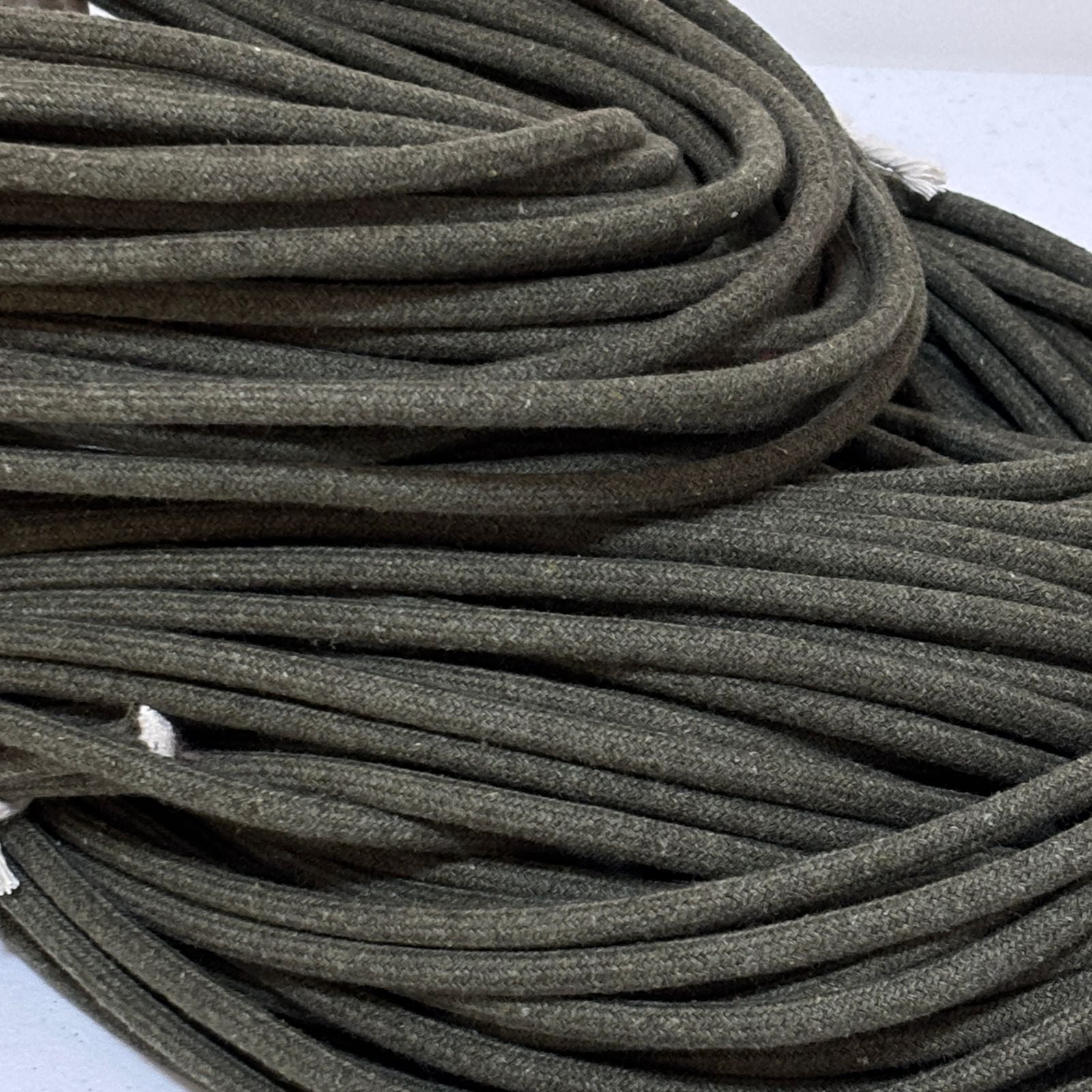 Corda Trançada com alma 7mm Verde escuro 1kg (50 metros)