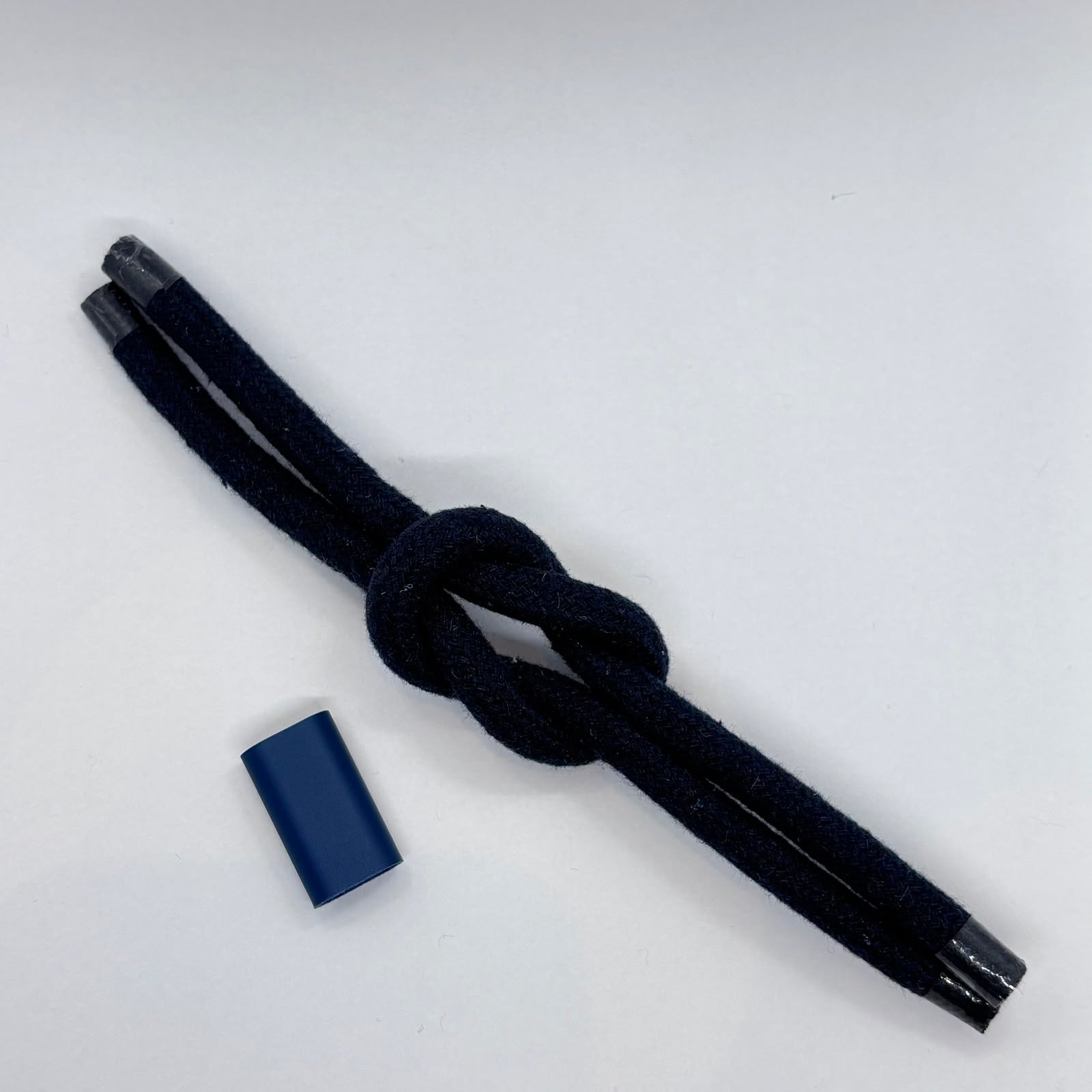 Kit Porta-Guardanapo Azul Marinho – Modelo Nó Infinito | Edição Limitada
