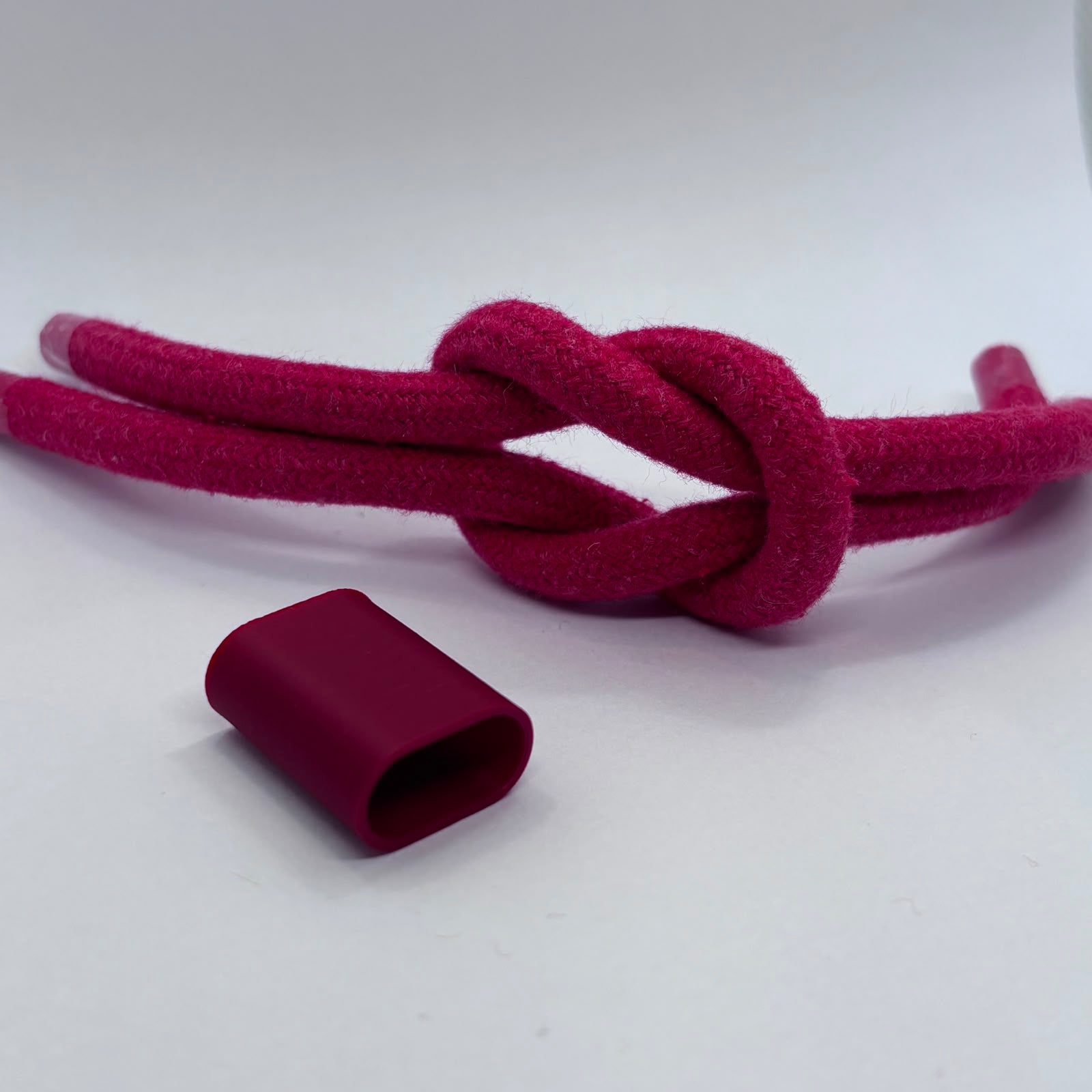 Kit Porta-Guardanapo Vermelho – Modelo Nó Infinito | Edição Limitada